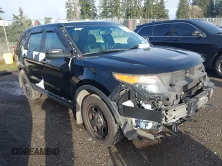 2015 Ford Utility Police Interceptor with VIN 1FM5K8AR1FGA04470, listed as a IAAI auction lot 41802824 with 109,577 mi miles. Bid and sale history available at carsss.com. Image 1.