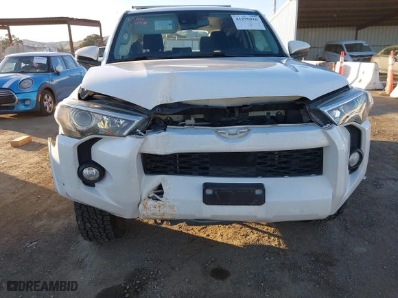2020 Toyota 4Runner SR5 with VIN JTEBU5JR6L5775347, listed as a IAAI auction lot 41290016 with 59,610 mi miles. Bid and sale history available at carsss.com. Image 6.