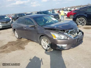 2015 Nissan Altima 2.5 S with VIN 1N4AL3AP1FC159339, listed as a IAAI auction lot 41528284 with 127014 miles. Bid and sale history available at carsss.com. Image 1.