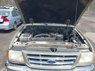 2001 Ford Ranger XL with VIN 1FTYR14V01TA96524, listed as a IAAI auction lot 42035428 with 276,596 mi miles. Bid and sale history available at carsss.com. Image 10.