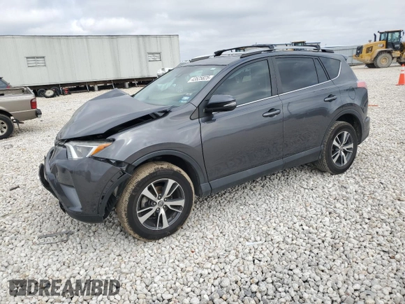 2018 Toyota RAV4 XLE with VIN 2T3WFREV6JW515146, listed as a Copart auction lot 43525825 with 73,257 mi miles and Salvage Title. Bid and sale history available at carsss.com. Image 1.