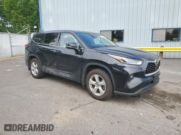 2022 Toyota Highlander LE with VIN 5TDBZRBH5NS193739, listed as a Copart auction lot 59274444 with 13,804 mi miles and Salvage title. Bid and sale history available at DreamBid. Image 4.