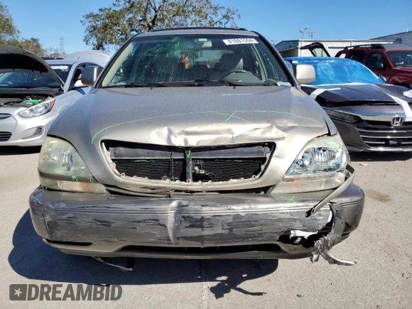 2002 Lexus RX 300 with VIN JTJHF10U920278373, listed as a Copart auction lot 81881594 with 197,501 mi miles and Salvage Title. Bid and sale history available at carsss.com. Image 5.