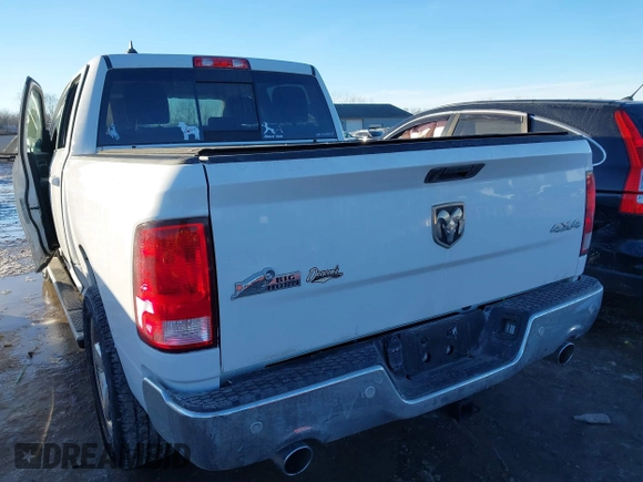 2019 Ram 1500 Classic Lone Star with VIN 1C6RR7LT3KS570147, listed as a IAAI auction lot 41430282 with 17,033 mi miles. Bid and sale history available at carsss.com. Image 3.