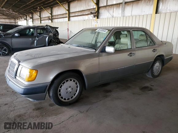 1990 Mercedes-Benz 300 with VIN WDBEA26D3LB134095, listed as a Copart auction lot 86105544 with 143,785 mi miles and Clean Title. Bid and sale history available at DreamBid. Image 1.