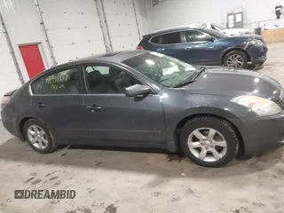 2008 Nissan Altima 2.5 SL with VIN 1N4AL21E78N557350, listed as a IAAI auction lot 41751997 with 215,078 mi miles. Bid and sale history available at carsss.com. Image 13.