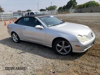 2005 Mercedes-Benz CLK 320 z VIN WDBTK65J75F144160, wystawiony jako Copart lot #62669544 z przebiegiem 85 390 mil mil oraz Czysty tytuł • Clean title. Historia ofert i sprzedaży dostępna na DreamBid. Obrazek 4.