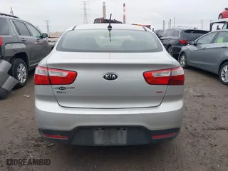 2015 Kia Rio LX with VIN KNADM4A39F6452036, listed as a IAAI auction lot 41516879 with 95,775 mi miles. Bid and sale history available at carsss.com. Image 17.