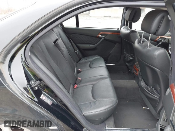 2005 Mercedes-Benz S-Class 4.3L with VIN WDBNG83J15A442273, listed as a IAAI auction lot 41556519 with 222,481 mi miles. Bid and sale history available at carsss.com. Image 8.