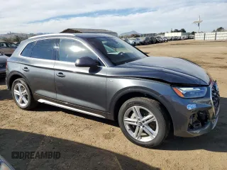 2021 Audi Q5 Premium Plus with VIN WA1E2AFY7M2100121, listed as a Copart auction lot 42444255 with 24,855 mi miles and Salvage Title. Bid and sale history available at carsss.com. Image 4.