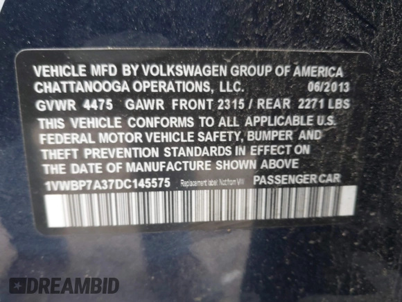 2013 Volkswagen Passat SE z VIN 1VWBP7A37DC145575, wystawiony jako IAAI lot #41253095 z przebiegiem 93 702 mil mil oraz . Historia ofert i sprzedaży dostępna na DreamBid. Obrazek 9.