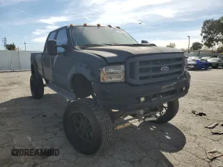 2000 Ford F-350 XL with VIN 1FTSW31FXYEB40549, listed as a Copart auction lot 46913195 with 227,408 mi miles and Salvage Title. Bid and sale history available at DreamBid. Image 1.