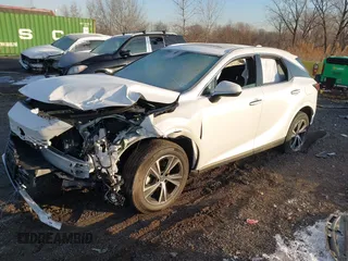 2024 Lexus RX 350h z VIN 2T2BBMCA8RC055678, wystawiony jako IAAI lot #41160022 z przebiegiem 5 275 mil mil oraz . Historia ofert i sprzedaży dostępna na DreamBid. Obrazek 16.