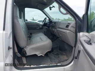 2001 Ford F-250 XL with VIN 1FTNF20L31EB69492, listed as a IAAI auction lot 42247925 with 158,551 mi miles and . Bid and sale history available at DreamBid. Image 5.