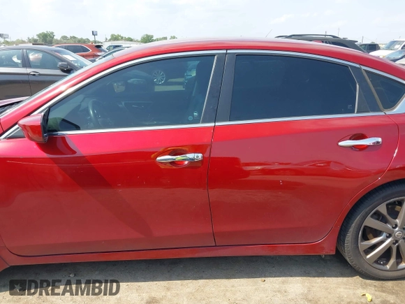 2018 Nissan Altima SR with VIN 1N4AL3AP9JC195613, listed as a IAAI auction lot 42131986 with 83,256 mi miles and . Bid and sale history available at carsss.com. Image 14.
