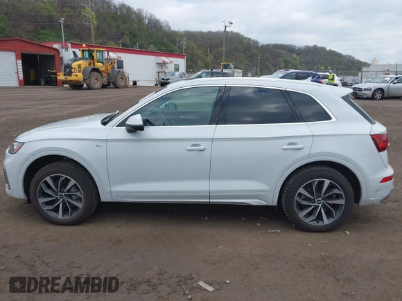 2022 Audi Q5 S line Premium Plus with VIN WA1EAAFY2N2014414, listed as a IAAI auction lot 42069743 with 44,654 mi miles and . Bid and sale history available at DreamBid. Image 15.