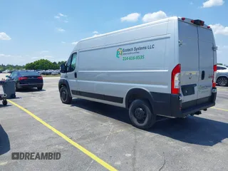 2022 Ram ProMaster Cargo with VIN 3C6LRVDG2NE123344, listed as a IAAI auction lot 42233518 with 73,959 mi miles and . Bid and sale history available at DreamBid. Image 3.