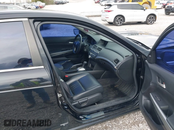 2010 Honda Accord EX-L z VIN 1HGCP2F86AA032708, wystawiony jako IAAI lot #42010837 z przebiegiem 196 739 mil mil oraz . Historia ofert i sprzedaży dostępna na DreamBid. Obrazek 5.
