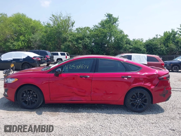 2020 Ford Fusion SE with VIN 3FA6P0HD0LR260647, listed as a IAAI auction lot 42388694 with 56,439 mi miles and . Bid and sale history available at DreamBid. Image 14.