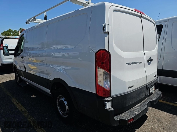 2019 Ford Transit z VIN 1FTYR1YM5KKB83053, wystawiony jako IAAI lot #42854173 z przebiegiem 196 257 mil mil oraz . Historia ofert i sprzedaży dostępna na DreamBid. Obrazek 17.