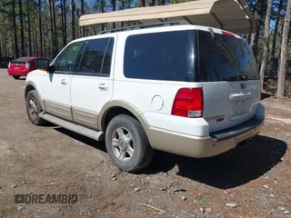 2005 Ford Expedition Eddie Bauer with VIN 1FMFU185X5LB08759, listed as a IAAI auction lot 41767650 with 272,530 mi miles. Bid and sale history available at carsss.com. Image 3.