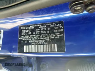 2022 Hyundai Venue SE z VIN KMHRB8A35NU147595, wystawiony jako Copart lot #54172605 z przebiegiem 51 199 mil mil oraz Szkody całkowita. Historia ofert i sprzedaży dostępna na DreamBid. Obrazek 13.