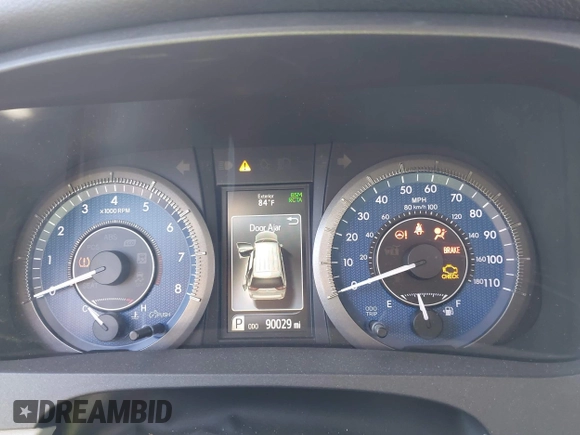 2018 Toyota Sienna XLE Auto Access Seat with VIN 5TDYZ3DC9JS910954, listed as a IAAI auction lot 42508405 with 90,029 mi miles and . Bid and sale history available at DreamBid. Image 7.