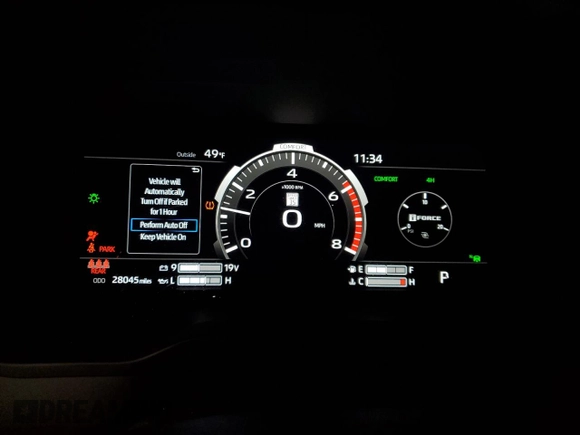 2022 Toyota Tundra Platinum with VIN 5TFNA5DB3NX010399, listed as a Copart auction lot 88658185 with 28,045 mi miles and Salvage title. Bid and sale history available at DreamBid. Image 9.