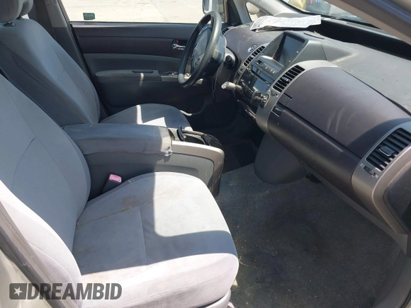 2005 Toyota Prius with VIN JTDKB20U153088662, listed as a IAAI auction lot 42177201 with 254,561 mi miles. Bid and sale history available at carsss.com. Image 5.