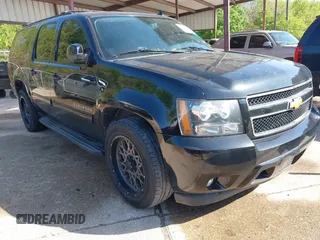 2014 Chevrolet Suburban LT with VIN 1GNSCJE03ER203943, listed as a IAAI auction lot 41982720 with 288,135 mi miles and . Bid and sale history available at DreamBid. Image 1.