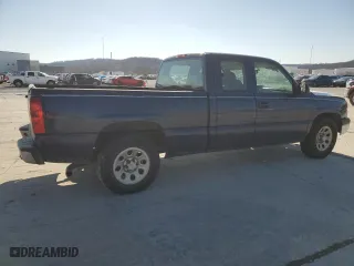 2006 Chevrolet Silverado 1500 LT1 with VIN 1GCEC19V36Z260981, listed as a Copart auction lot 42221405 with 224,926 mi miles and Clean Title. Bid and sale history available at carsss.com. Image 3.