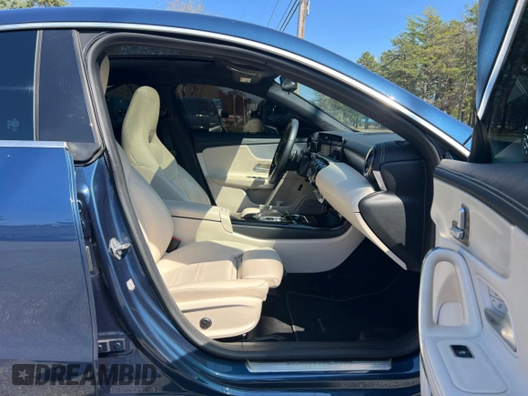 2020 Mercedes-Benz CLA 250 with VIN W1K5J4GB6LN081617, listed as a Copart auction lot 55028495 with 96,831 mi miles and Clean Title. Bid and sale history available at DreamBid. Image 5.