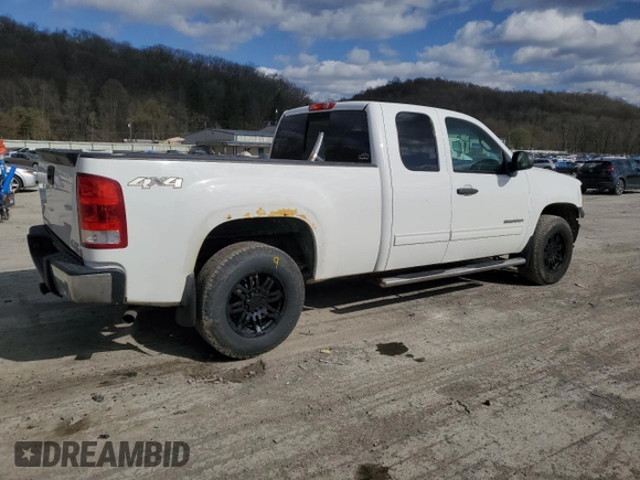 2013 GMC Sierra 1500 SLE with VIN 1GTR2VE74DZ347143, listed as a Copart auction lot 51798955 with 143,796 mi miles and Salvage Title. Bid and sale history available at DreamBid. Image 3.