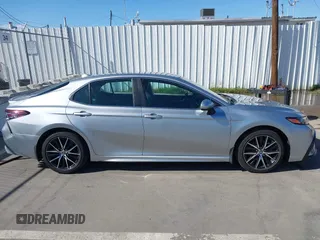2021 Toyota Camry SE Nightshade with VIN 4T1G11AK2MU539134, listed as a IAAI auction lot 41953365 with 42,350 mi miles and . Bid and sale history available at carsss.com. Image 13.