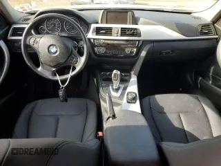 2018 BMW 3 Series 320i xDrive with VIN WBA8E5G52JNV02982, listed as a Copart auction lot 60742155 with 54,469 mi miles and Salvage title. Bid and sale history available at DreamBid. Image 8.