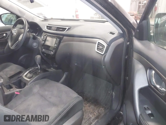 2016 Nissan Rogue SV with VIN 5N1AT2MV3GC876787, listed as a IAAI auction lot 41869337 with 189,375 mi miles. Bid and sale history available at carsss.com. Image 5.
