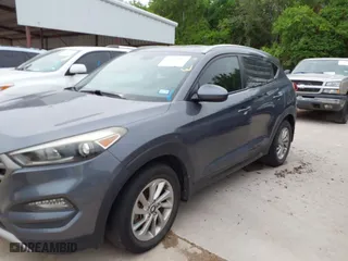 2016 Hyundai Tucson SE with VIN KM8J33A47GU128524, listed as a IAAI auction lot 42078880 with 147,227 mi miles. Bid and sale history available at carsss.com. Image 6.