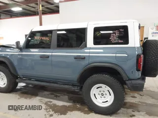 2023 Ford Bronco z VIN 1FMDE4DH2PLA40790, wystawiony jako IAAI lot #41734806 z przebiegiem 19 913 mil mil oraz . Historia ofert i sprzedaży dostępna na DreamBid. Obrazek 14.