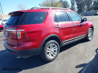 2014 Ford Explorer XLT with VIN 1FM5K7D81EGC15180, listed as a IAAI auction lot 41827071 with 1 mi miles. Bid and sale history available at carsss.com. Image 4.