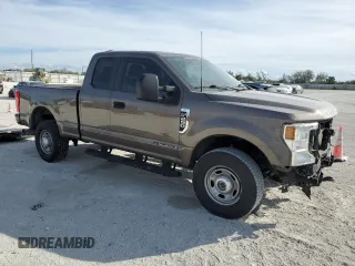 2022 Ford F-250 XL with VIN 1FT8X2BT4NEE14085, listed as a Copart auction lot 89144765 with 95,321 mi miles and Salvage Title. Bid and sale history available at DreamBid. Image 4.