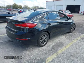 2017 Hyundai Elantra Limited z VIN 5NPD84LF2HH018421, wystawiony jako IAAI lot #41678556 z przebiegiem 152 256 mil mil oraz . Historia ofert i sprzedaży dostępna na DreamBid. Obrazek 4.