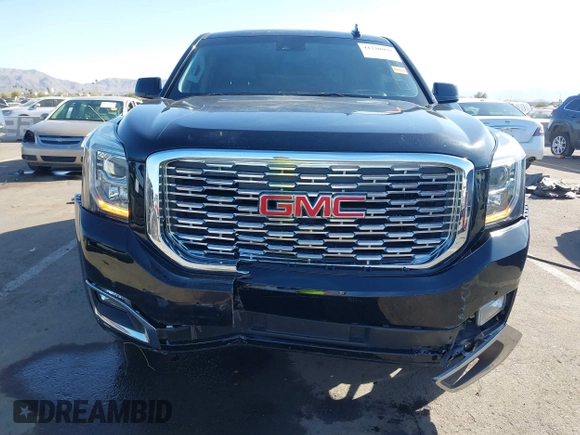 2018 GMC Yukon Denali with VIN 1GKS1CKJ1JR110344, listed as a IAAI auction lot 41720092 with 82,296 mi miles. Bid and sale history available at carsss.com. Image 12.