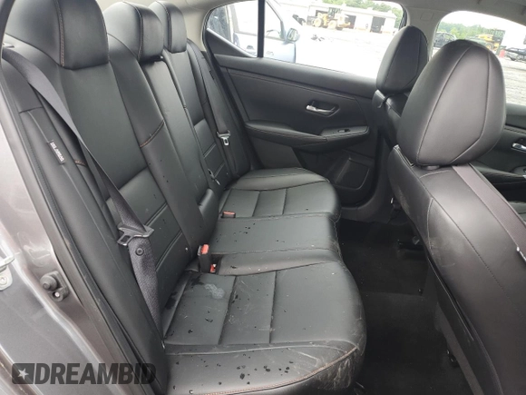 2021 Nissan Sentra SR z VIN 3N1AB8DV9MY209190, wystawiony jako Copart lot #57677395 z przebiegiem 43 950 mil mil oraz Szkoda całkowita • Salvage title. Historia ofert i sprzedaży dostępna na DreamBid. Obrazek 10.