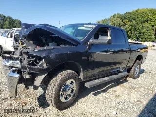 2018 Ram 2500 SLT with VIN 3C6TR5DT6JG147464, listed as a Copart auction lot 71067794 with 0 mi miles and Salvage Title. Bid and sale history available at carsss.com. Image 1.