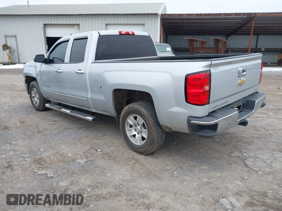 2015 Chevrolet Silverado 1500 LT with VIN 1GCRCREC2FZ170094, listed as a IAAI auction lot 41634824 with 61,686 mi miles. Bid and sale history available at carsss.com. Image 3.