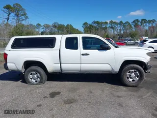 2018 Toyota Tacoma SR with VIN 5TFRX5GNXJX117613, listed as a IAAI auction lot 41630248 with 113,339 mi miles. Bid and sale history available at carsss.com. Image 13.