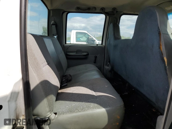 2003 Ford F-350 XL with VIN 1FTSW30L93ED85049, listed as a Copart auction lot 57946435 with 42,522 mi miles and Clean title. Bid and sale history available at DreamBid. Image 10.