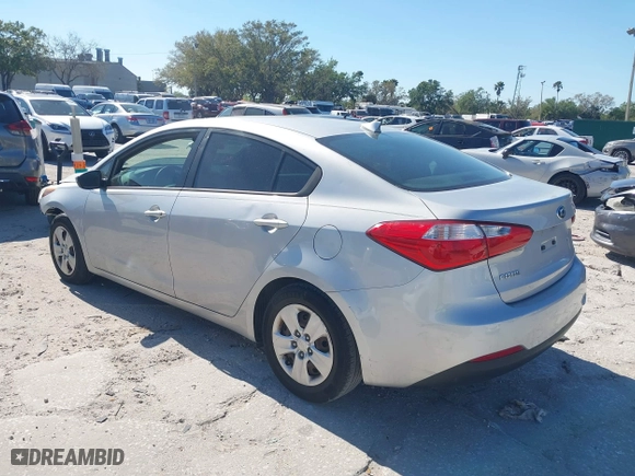 2015 Kia Forte LX with VIN KNAFK4A60F5433356, listed as a IAAI auction lot 41752952 with 91,631 mi miles. Bid and sale history available at carsss.com. Image 3.
