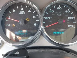 2008 Chevrolet Silverado 1500 LT w/1LT with VIN 2GCEC19C781230022, listed as a IAAI auction lot 41640480 with 323,699 mi miles. Bid and sale history available at carsss.com. Image 7.