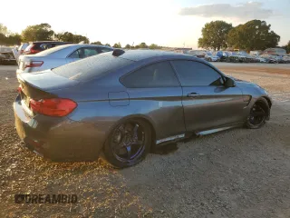 2016 BMW M4 with VIN WBS3R9C5XGK338284, listed as a Copart auction lot 70488743 with 86,452 mi miles. Bid and sale history available at carsss.com. Image 3.